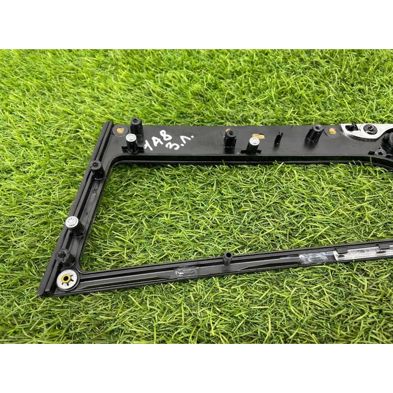 Декоративна накладка карти дверей (салон) AUDI A8 D4 2011 4,2 4H4867085V58