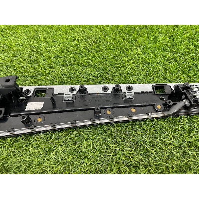 Декоративна накладка карти дверей (салон) AUDI A8 D4 2011 4,2 4H4867085V58