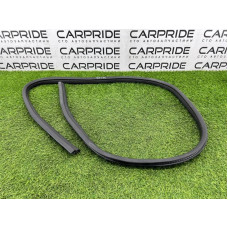 Уплотнитель проема двери