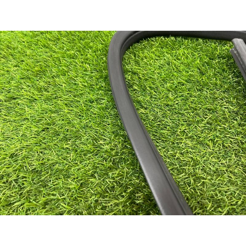 Уплотнитель проема двери (кузов и элементы) FORD Focus MK3 2016 1.0 CV6Z5825324A