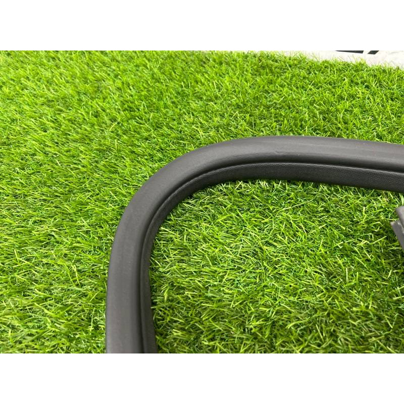 Уплотнитель проема двери (кузов и элементы) FORD Focus MK3 2016 1.0 CV6Z5825324A