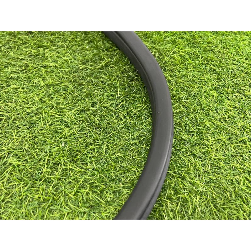 Уплотнитель проема двери (кузов и элементы) FORD Focus MK3 2016 1.0 CV6Z5825324A