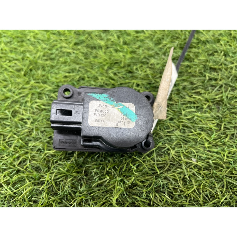 Привод заслонки отопителя (отопление и кондиционирование) FORD Focus MK3 2014 2.0 AV6Z-19E616-A
