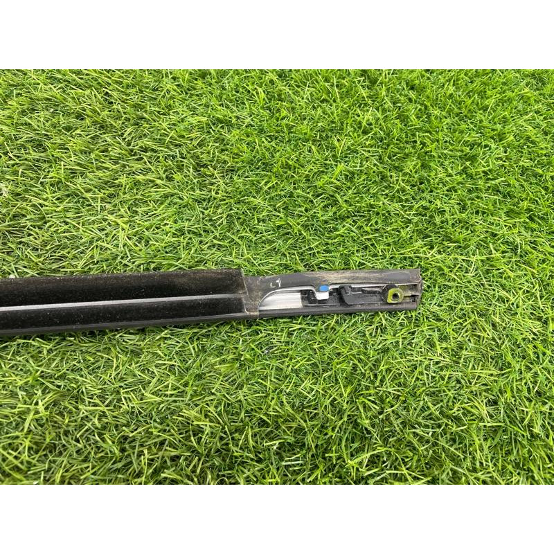 Молдинг стекла (кузов и элементы) FORD ESCAPE MK4 2020 1.5 LJ6Z7821452A