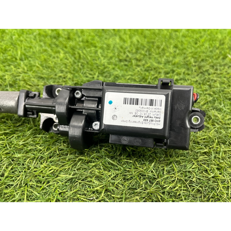 Кронштейн ремня безопасности (салон) AUDI A8 D4 2011 4,2 4H0857833