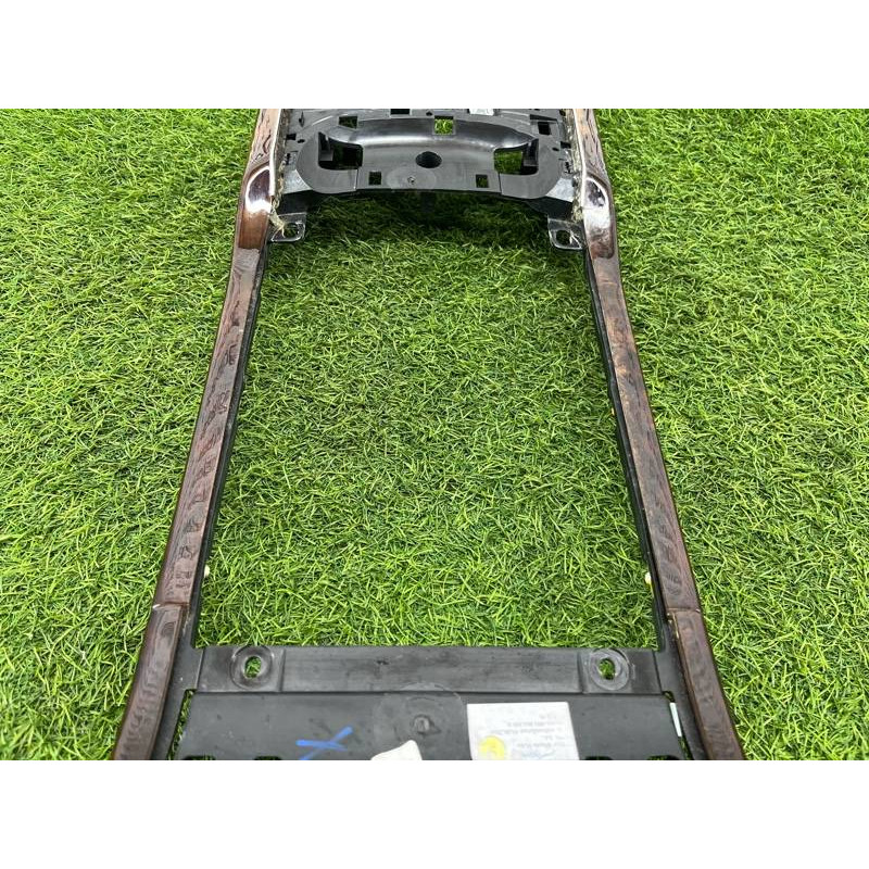 Накладка центральной консоли (салон) AUDI A8 D4 2011 4,2 4H1863240H1WV