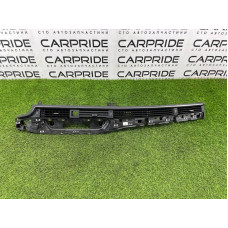 Центральный дефлектор салона