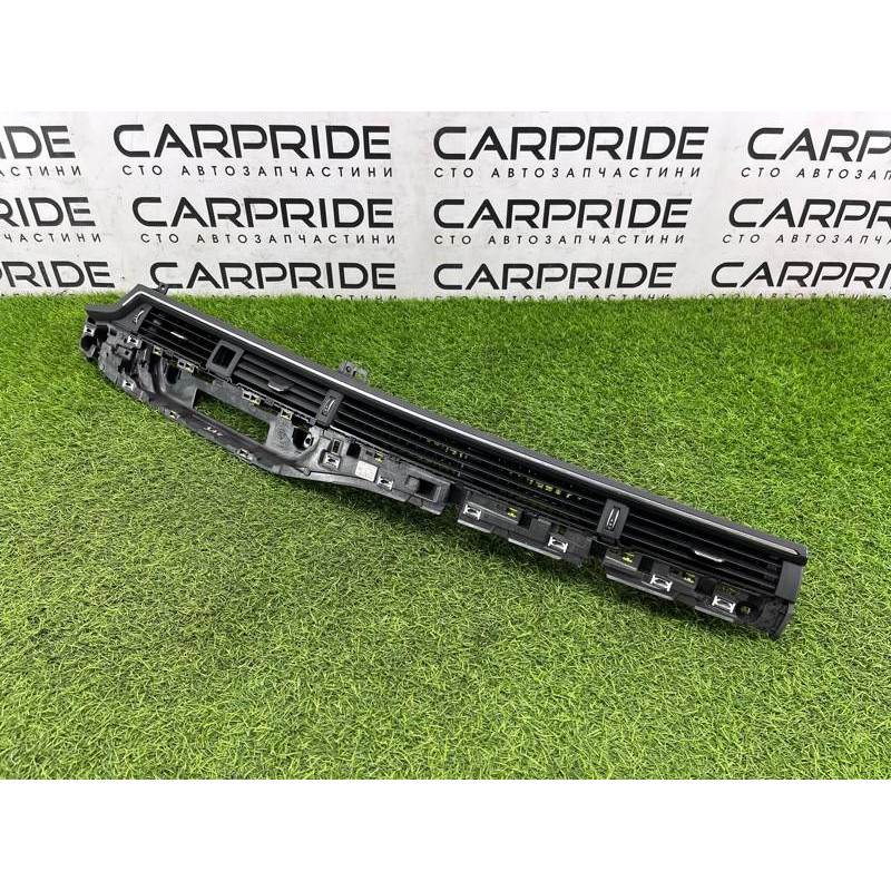 Центральный дефлектор салона (салон) AUDI A4 B9 2017 2.0L 8W1820902E6PS