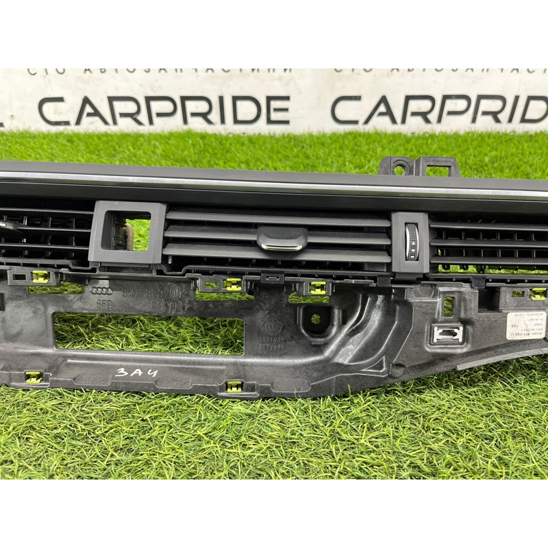 Центральный дефлектор салона (салон) AUDI A4 B9 2017 2.0L 8W1820902E6PS