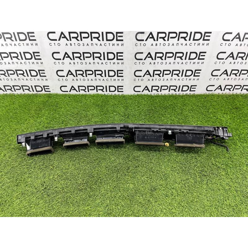 Центральный дефлектор салона (салон) AUDI A4 B9 2017 2.0L 8W1820902E6PS