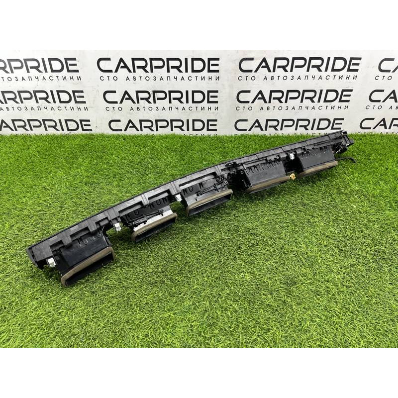 Центральный дефлектор салона (салон) AUDI A4 B9 2017 2.0L 8W1820902E6PS