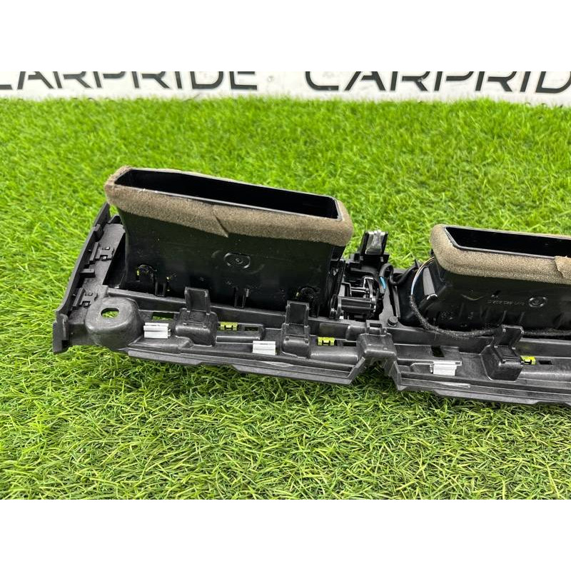 Центральный дефлектор салона (салон) AUDI A4 B9 2017 2.0L 8W1820902E6PS