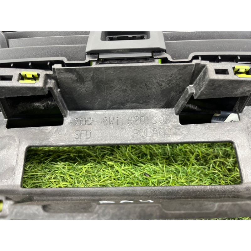 Центральный дефлектор салона (салон) AUDI A4 B9 2017 2.0L 8W1820902E6PS