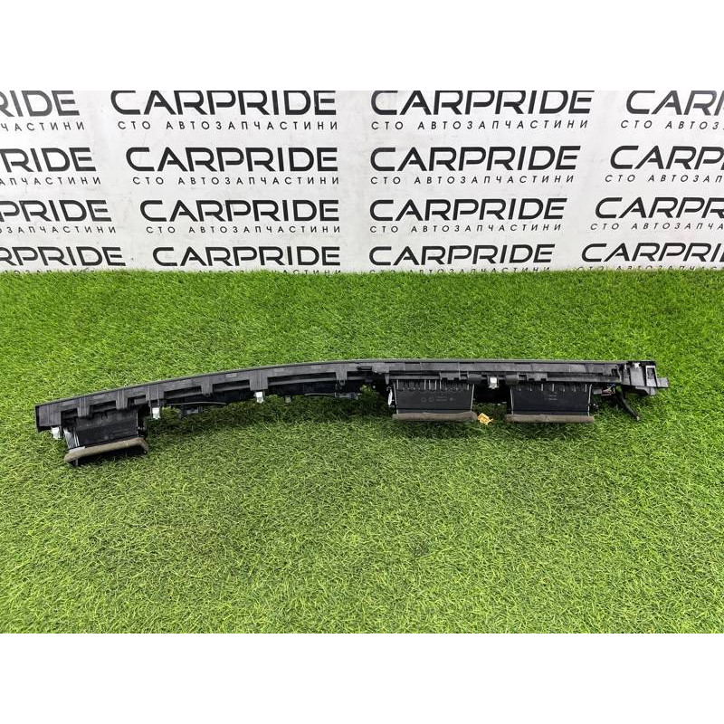 Центральный дефлектор салона (салон) Audi A5 F5 2019 2.0 TFSI 8W1820902D6PS