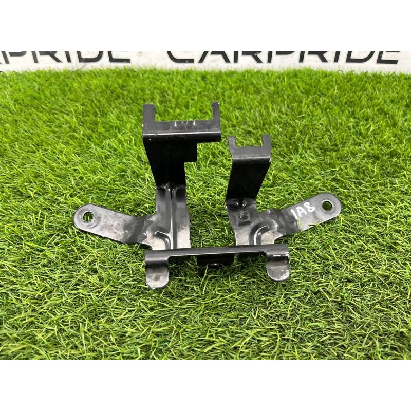 Кронштейн звукового сигнала (кузов и элементы) AUDI A8 D4 2011 4,2 4h0951229