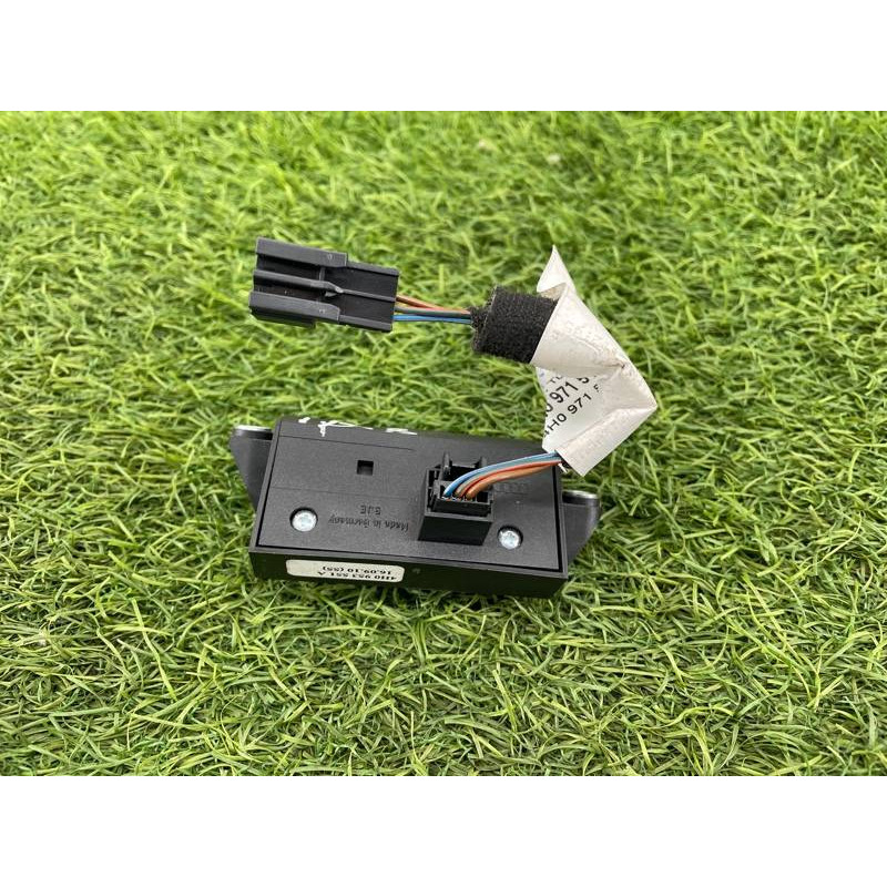 Кнопка регулировки положения руля (электрика / кнопки) AUDI A8 D4 2011 4,2 4H0953551A