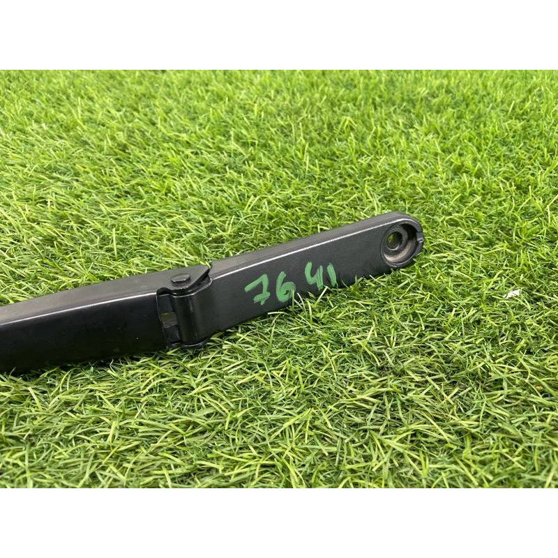 Поводок дворника (кузов и элементы) Audi A5 F5 2019 2.0 TFSI 8W19554081P9