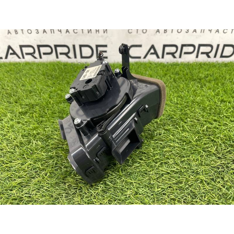 Дефлектор воздуховода (салон) AUDI A8 D4 2011 4,2 4H1819353A