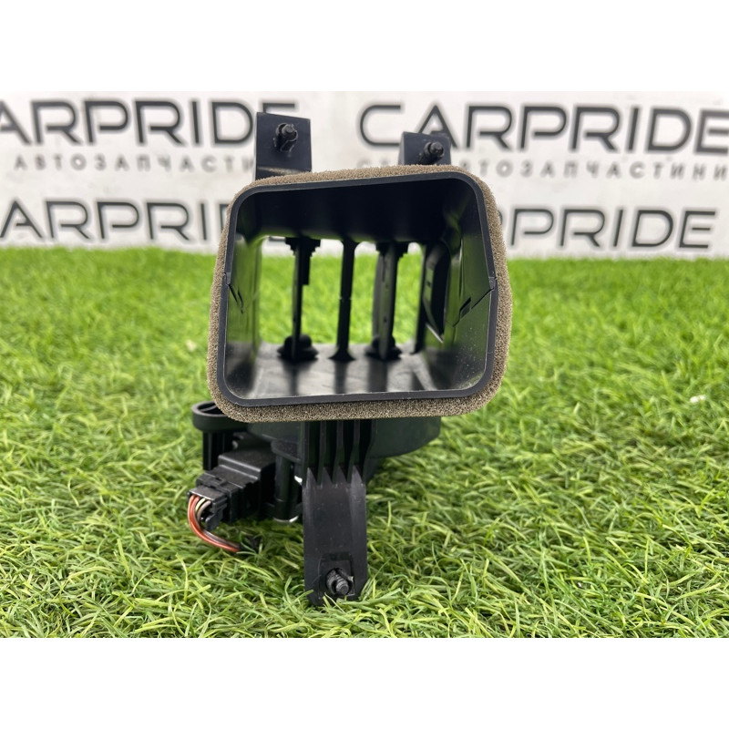 Дефлектор воздуховода (салон) AUDI A8 D4 2011 4,2 4H1819353A