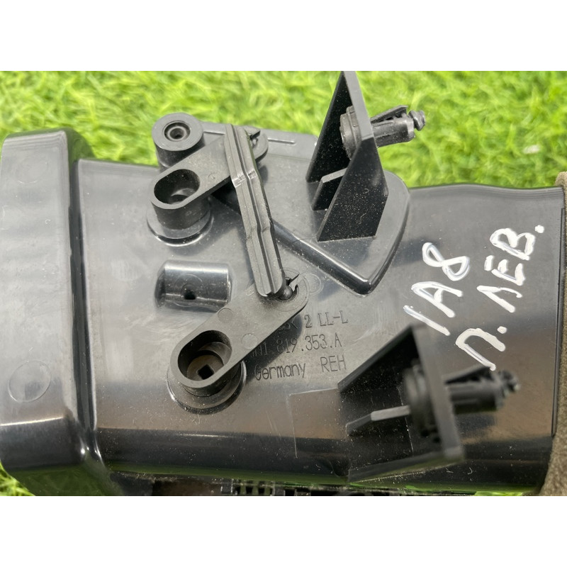 Дефлектор воздуховода (салон) AUDI A8 D4 2011 4,2 4H1819353A