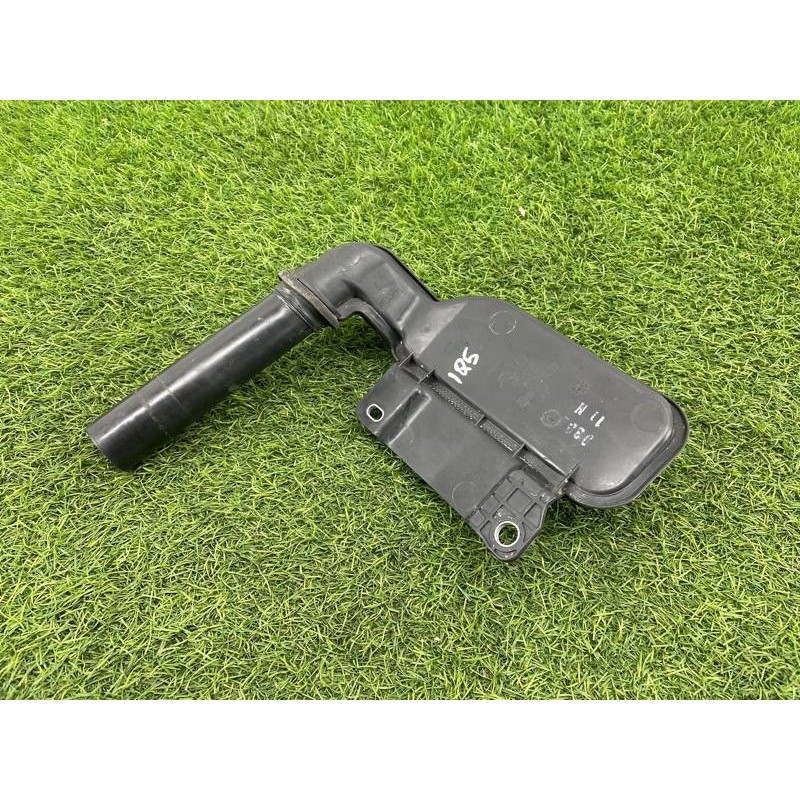 Горловина бачка омивача (кузов і елементи) Audi Q5 8R 2012 3.2 CALB 8R0955452