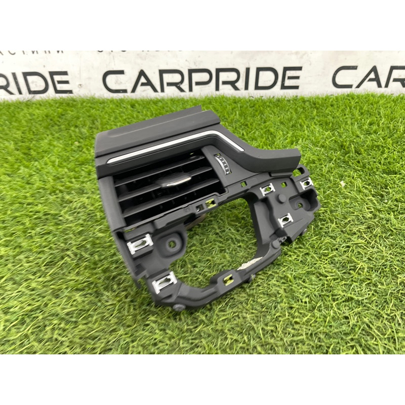 Дефлектор воздуховода (салон) AUDI A4 B9 2017 2.0L 8W1820901B6PS