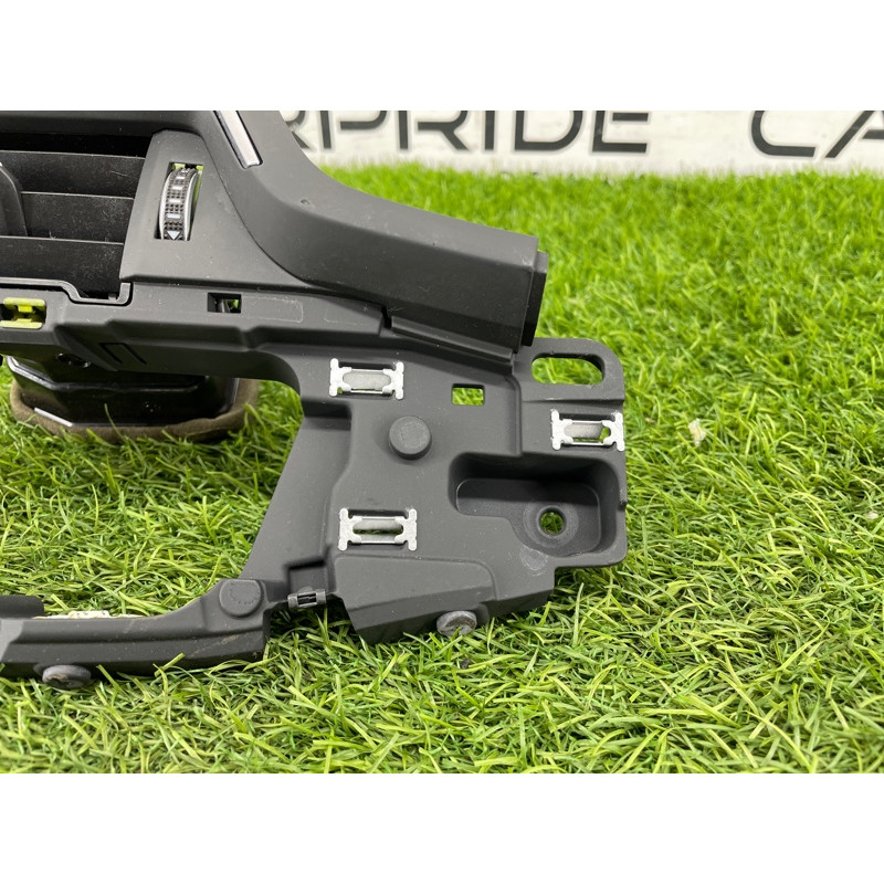 Дефлектор воздуховода (салон) AUDI A4 B9 2017 2.0L 8W1820901B6PS