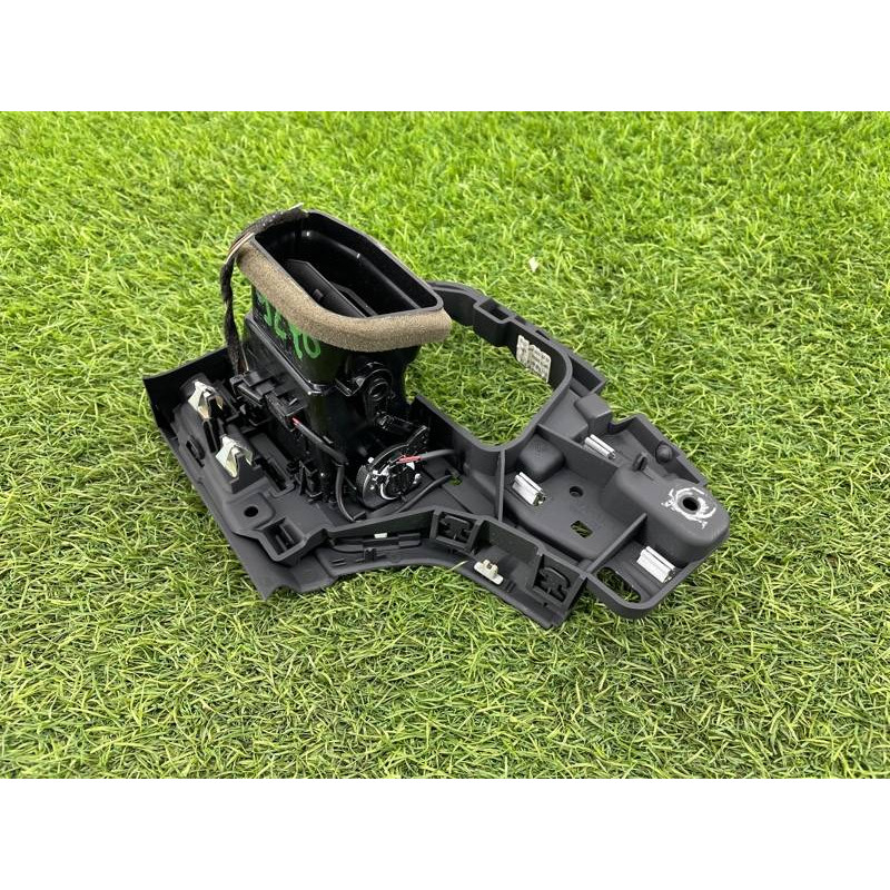 Дефлектор воздуховода (салон) AUDI A4 B9 2017 2.0L 8W1820901B6PS