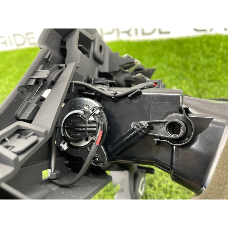 Дефлектор воздуховода (салон) AUDI A4 B9 2017 2.0L 8W1820901B6PS