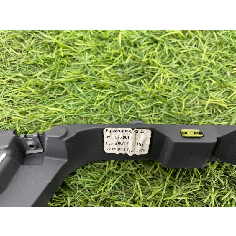 Дефлектор воздуховода (салон) AUDI A4 B9 2017 2.0L 8W1820901B6PS