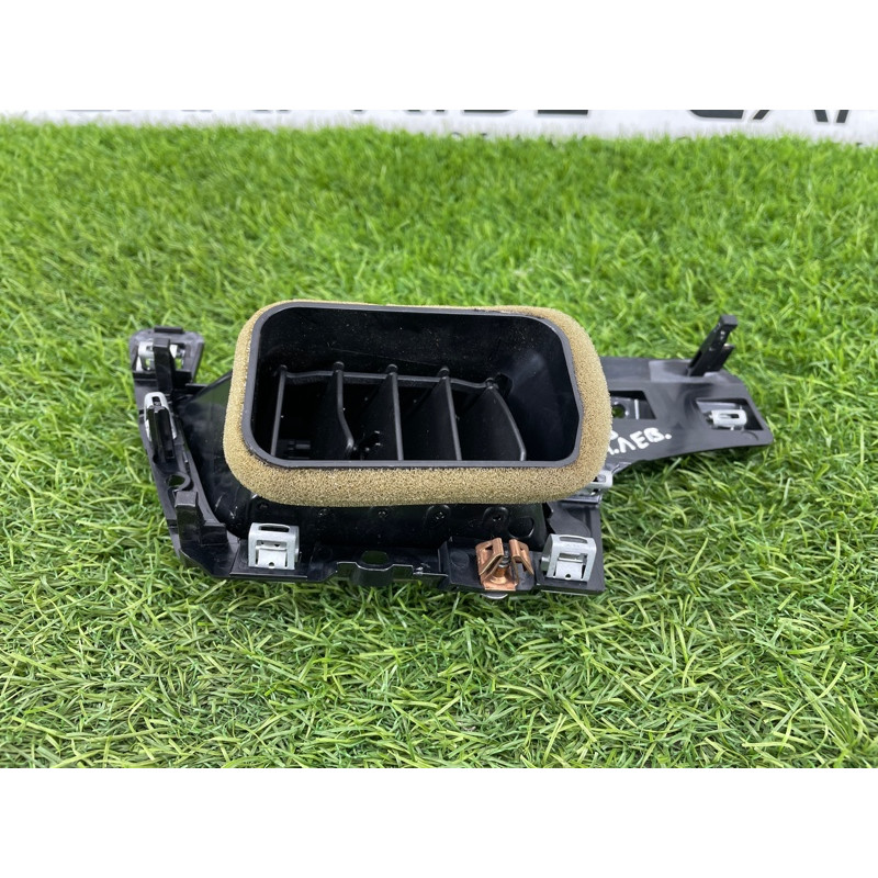 Дефлектор воздуховода (салон) AUDI A8 D4 2011 4,2 4H1820901AWVF