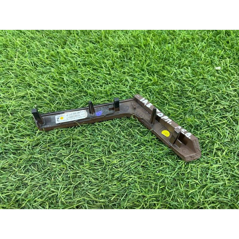 Декоративная накладка торпедо (салон) AUDI A8 D4 2011 4,2 4H1857211A1WV