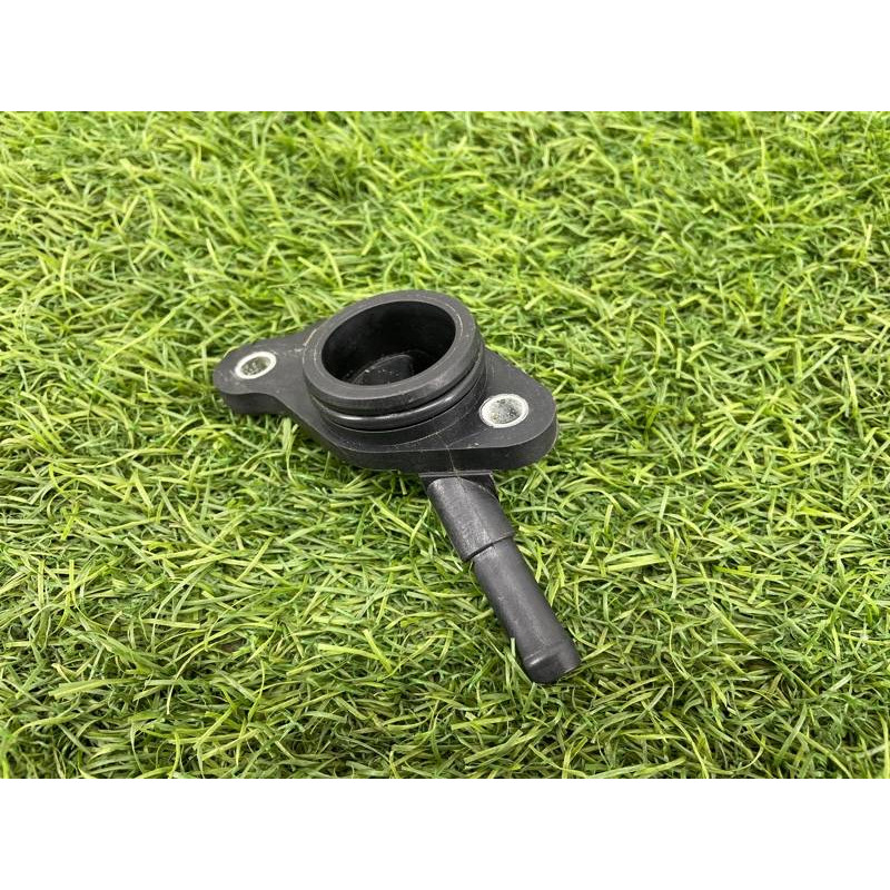 Фланец системы охлаждения (система охлаждения) AUDI A4 B9 2017 2.0L 06K121132