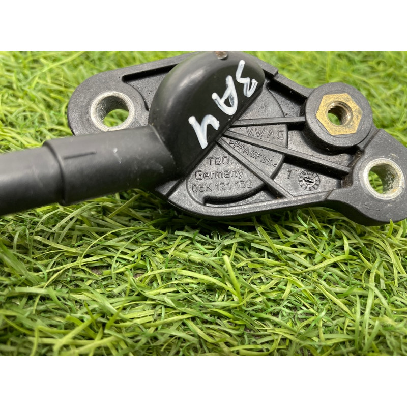 Фланец системы охлаждения (система охлаждения) AUDI A4 B9 2017 2.0L 06K121132