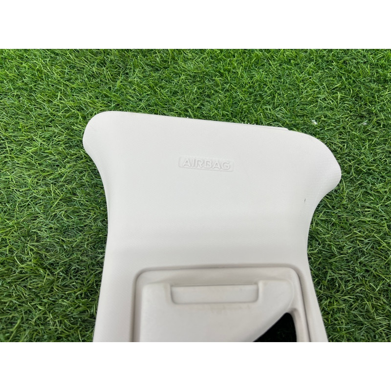 Обшивка стойки центральная (салон) FORD ESCAPE MK4 2020 1.5 LJ6Z7824357AA