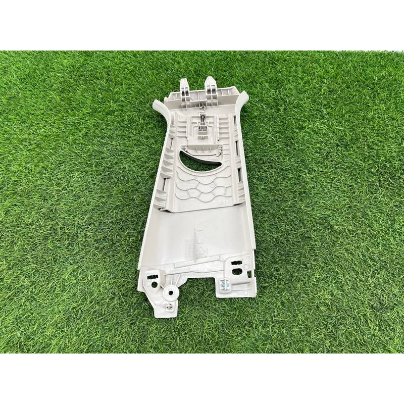 Обшивка стойки центральная (салон) FORD ESCAPE MK4 2020 1.5 LJ6Z7824357AA