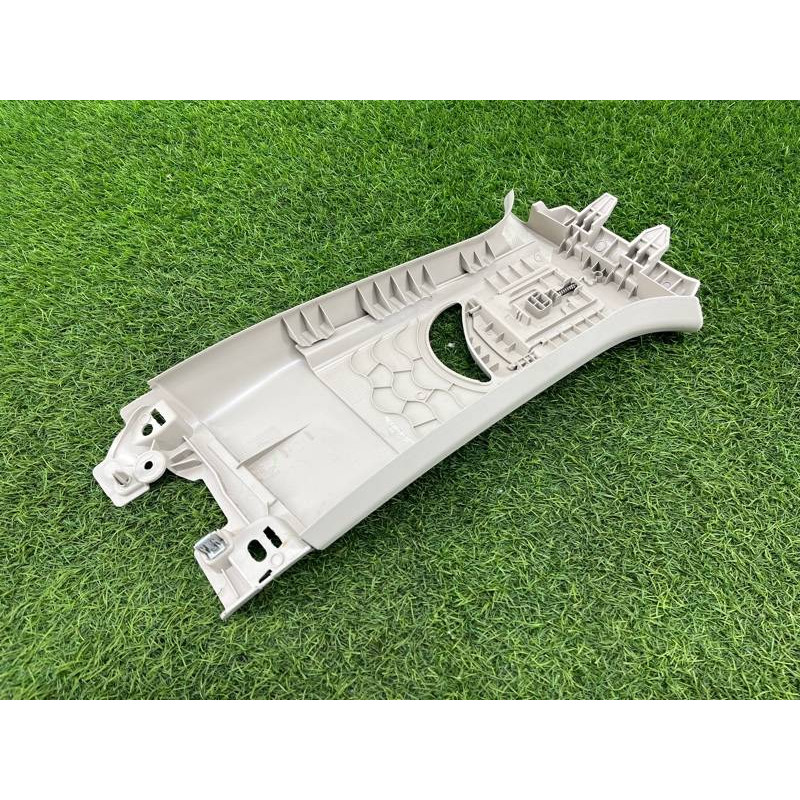 Обшивка стойки центральная (салон) FORD ESCAPE MK4 2020 1.5 LJ6Z7824357AA