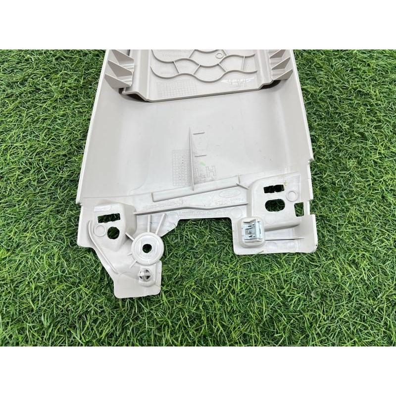 Обшивка стойки центральная (салон) FORD ESCAPE MK4 2020 1.5 LJ6Z7824357AA