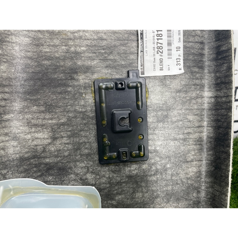 Обшивка потолка (салон) FORD ESCAPE MK4 2020 1.5 LJ6Z7851916AA