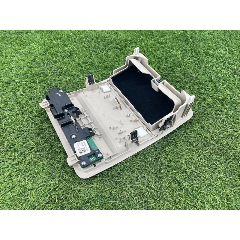 Салонний світильник (салон) FORD ESCAPE MK4 2020 1.5 LJ6Z58519A70AA