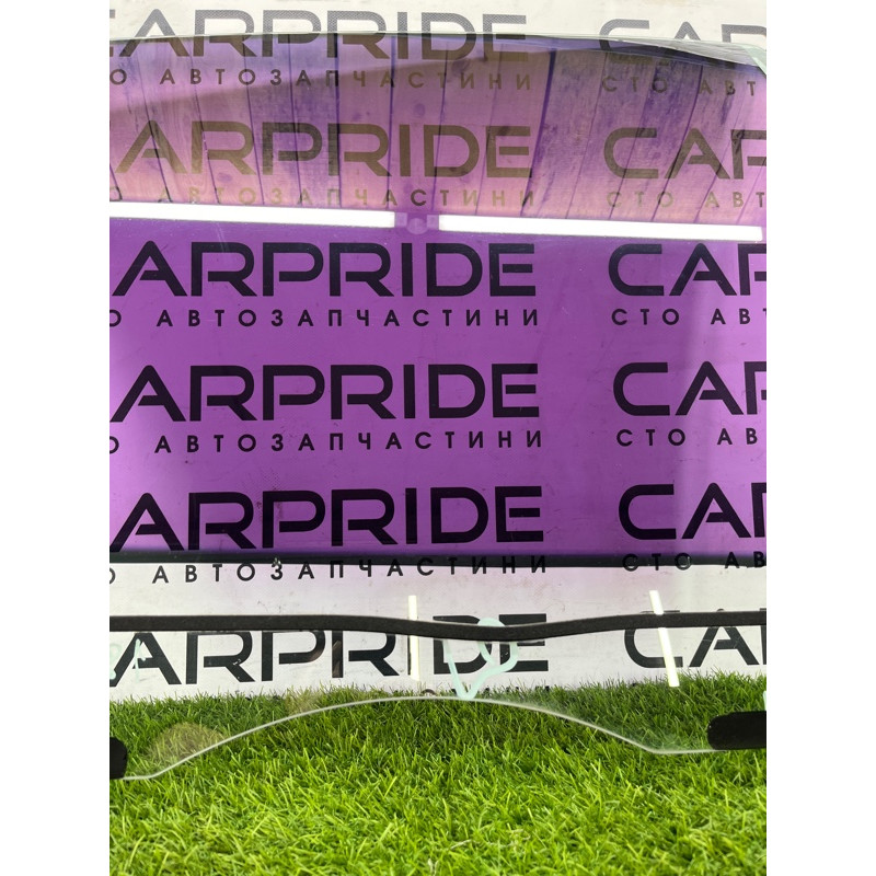 Скло (кузов і елементи) Renault Scenic III 2011 1.6 R9M 823000010R