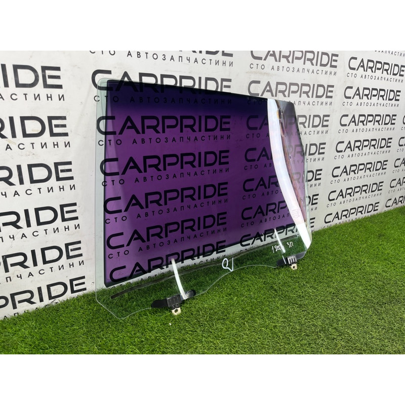 Скло (кузов і елементи) Renault Scenic III 2011 1.6 R9M 823000010R