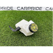 Бачок тормозной жидкости