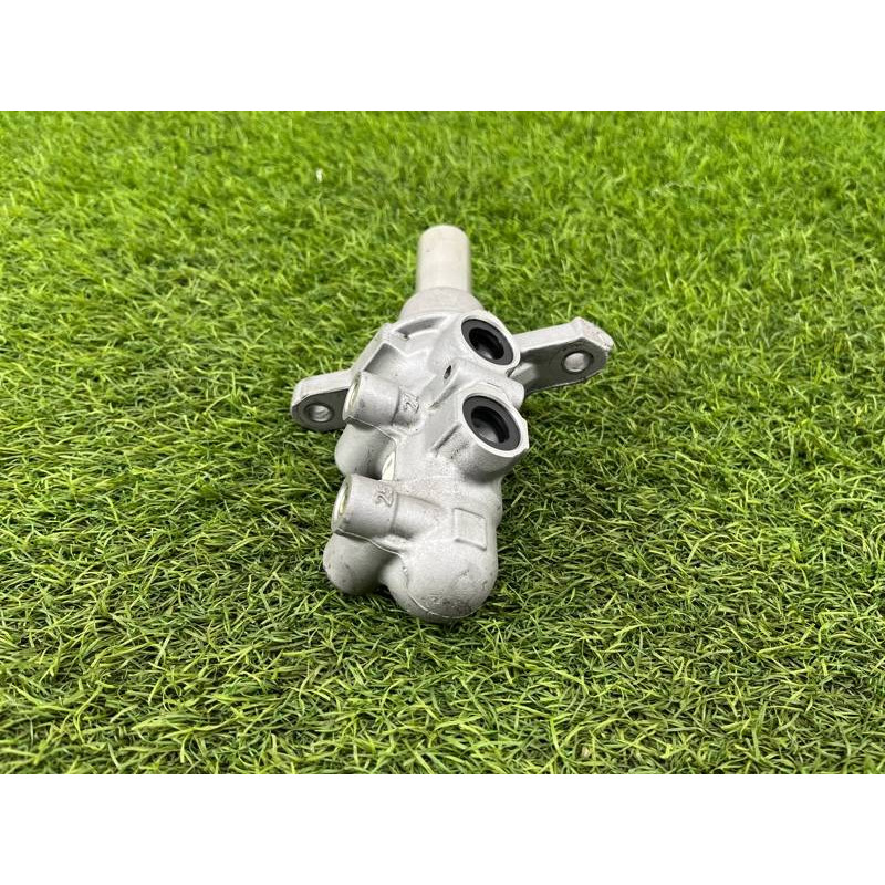 Главный тормозной цилиндр (тормозная система) FORD ESCAPE MK4 2020 1.5 JX6Z2140K