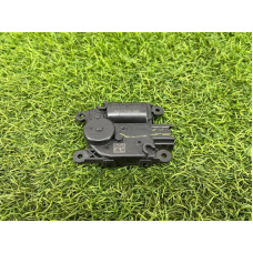 Привод заслонки отопителя