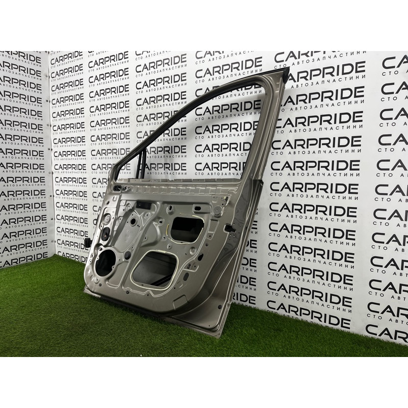 Дверь голая (наружные элементы кузова) Renault Scenic III 2011 1.6 R9M 801008349R