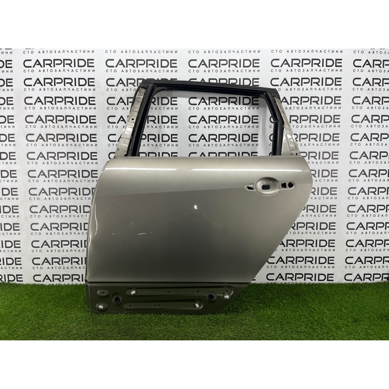 Дверь голая (наружные элементы кузова) Renault Scenic III 2011 1.6 R9M 821017991R