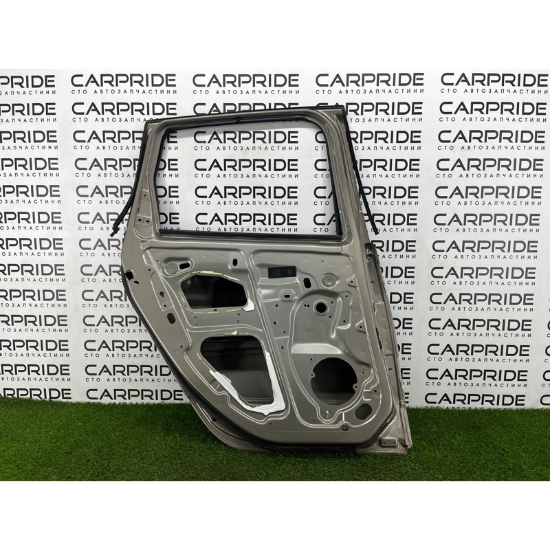 Дверь голая (наружные элементы кузова) Renault Scenic III 2011 1.6 R9M 821017991R