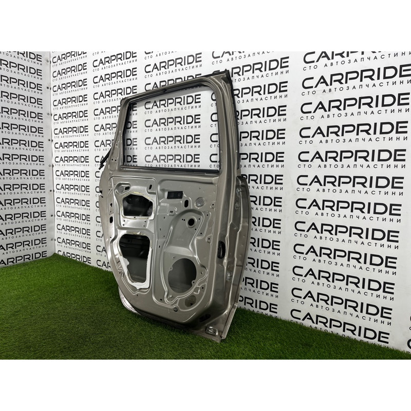 Дверь голая (наружные элементы кузова) Renault Scenic III 2011 1.6 R9M 821017991R