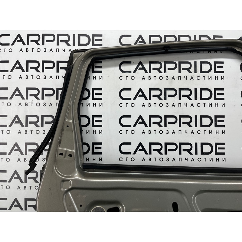 Дверь голая (наружные элементы кузова) Renault Scenic III 2011 1.6 R9M 821017991R